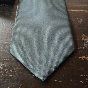 Men's Solid Light Gray Tie - Classic Formal Style 100% Silk